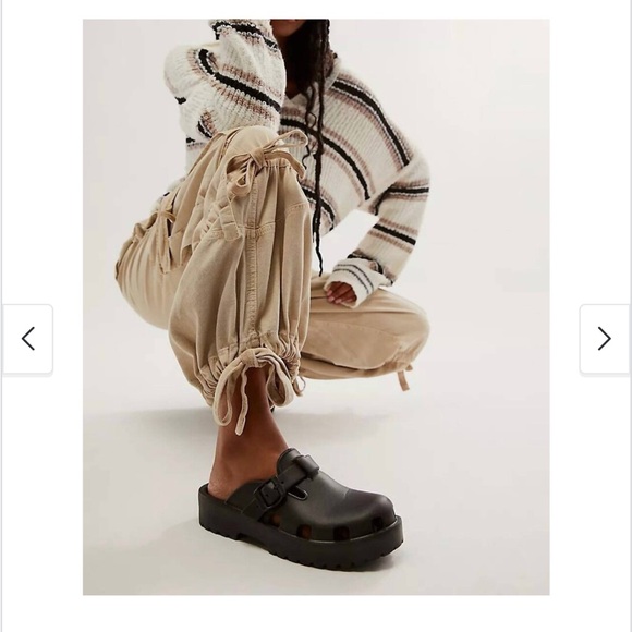 NEW Free People Karlie Buckle Clogs Size 6 Black Mules Slip-On EVA Buckle Detail - Picture 14 of 14